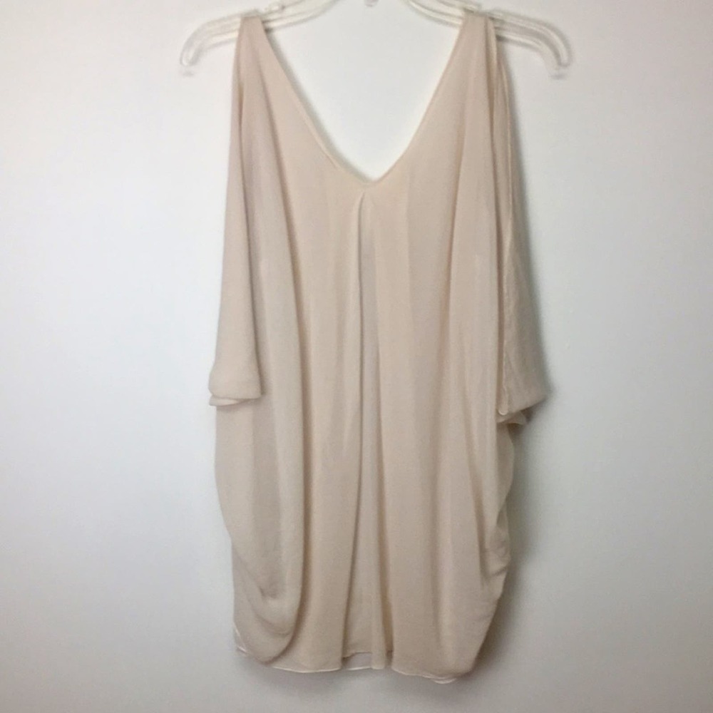 Flounce's woman's lovely soft comfy no-wrinkle white-bone-colored silk top Sz M
